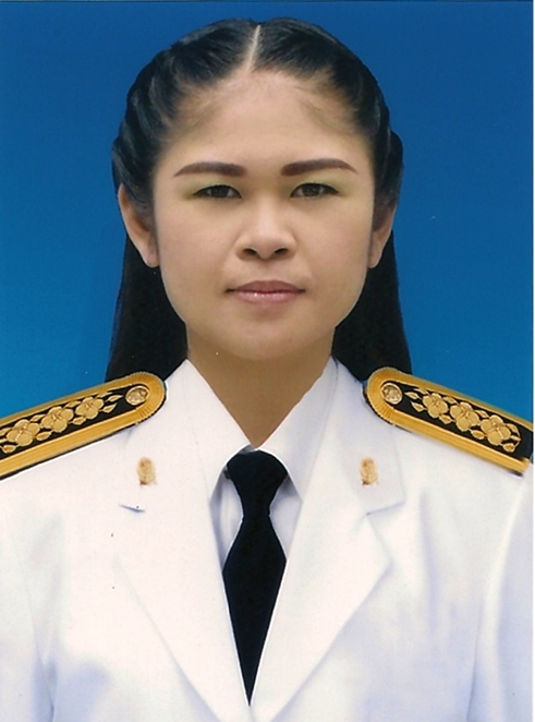 รูปครูพรทิพย์