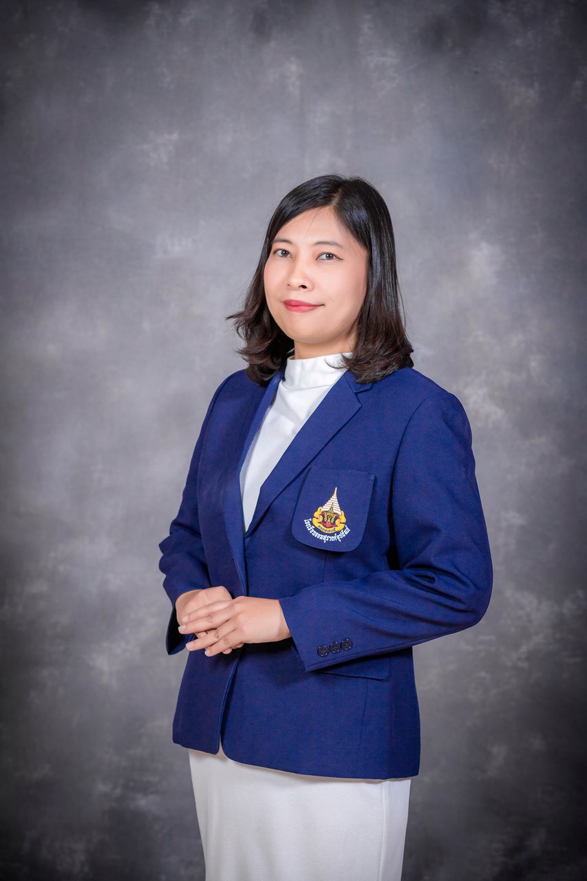 นางโสรญา จันหวา