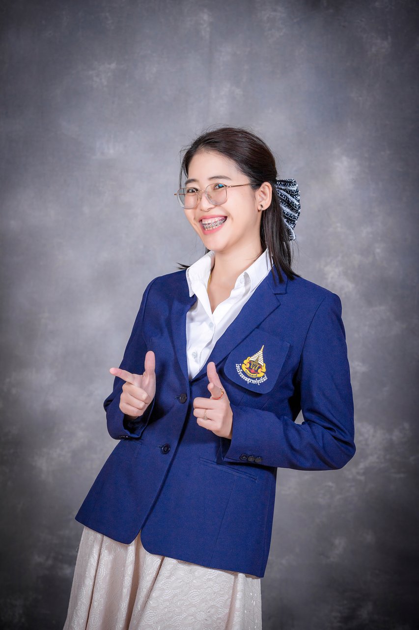 นางปาริชาติ อุษาวิจิตร์
