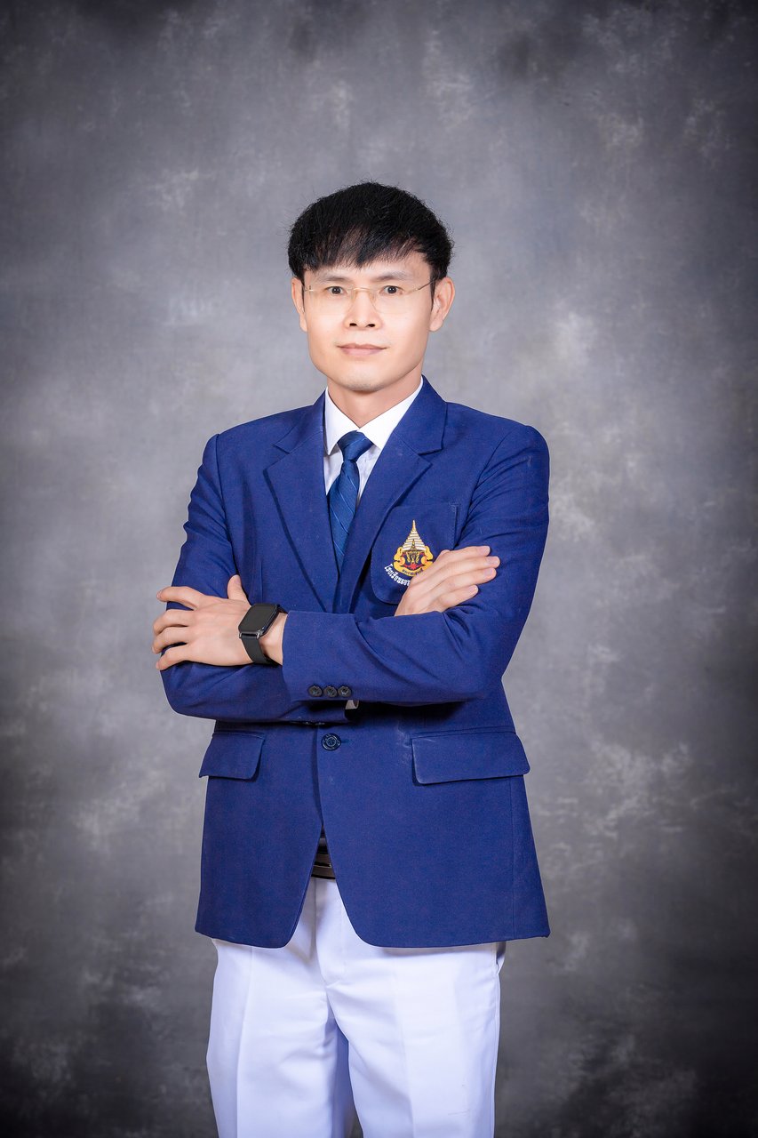 นายพิบูลย์ ชมสมบัติ