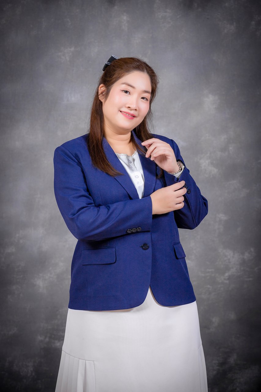 นางสาวกษมาศ ฟองเพชร