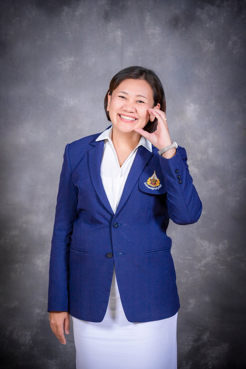 นางนารินทร์ สุภสุข