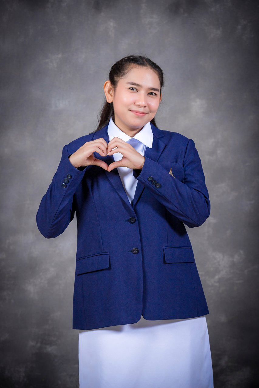 นางสาวเบญจวรรณ กลั่นศรี