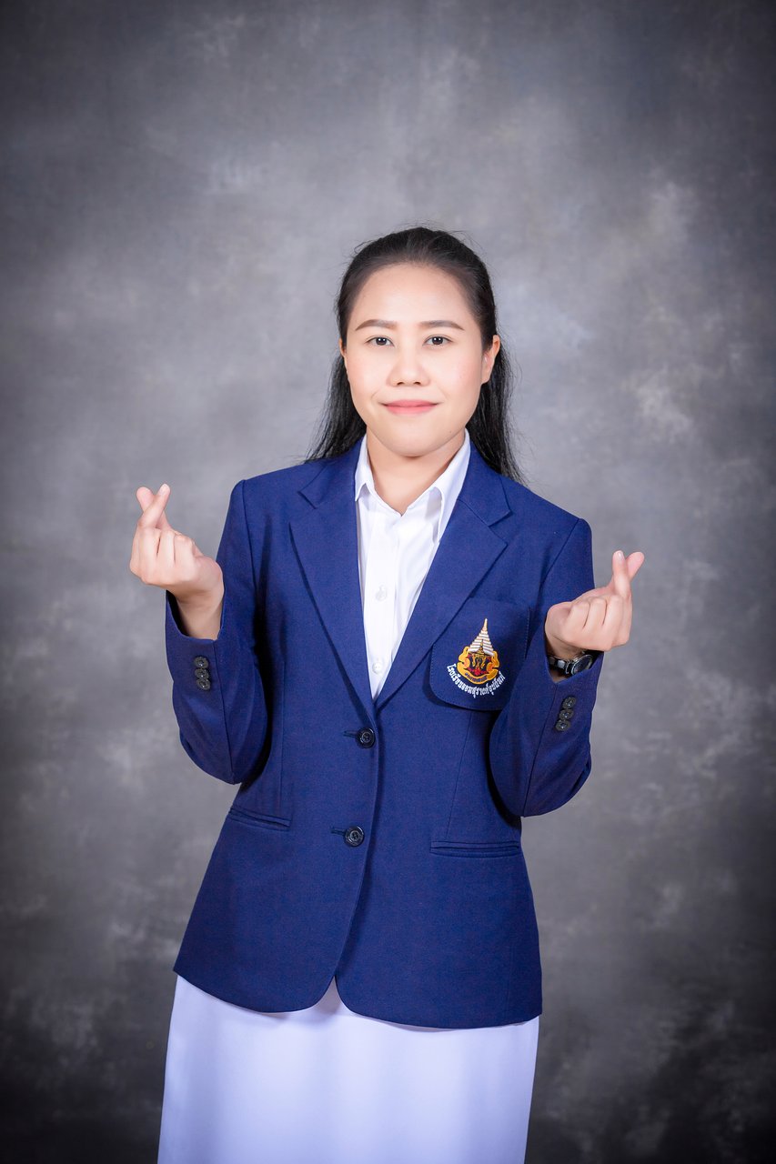 นางสาวมาศสิริ เหมือนเพชร