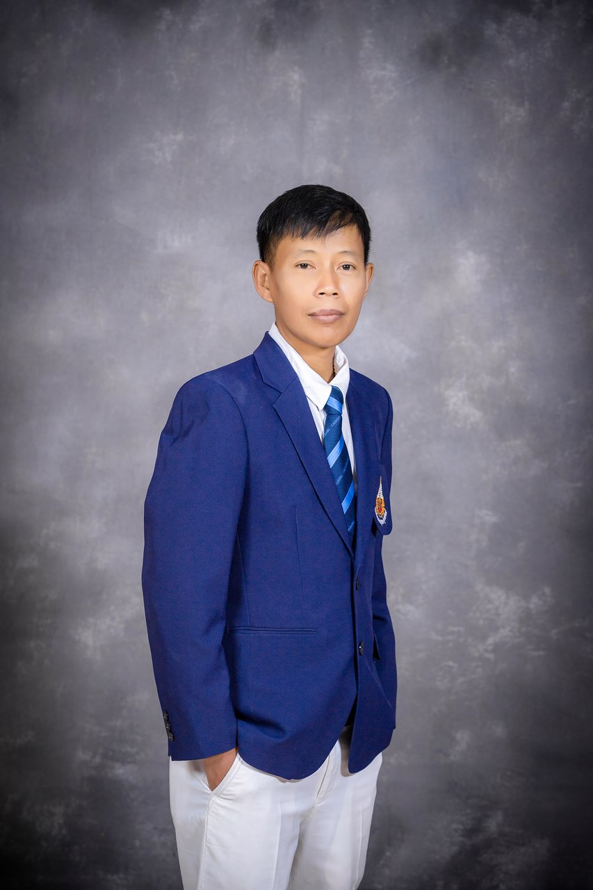 นายชยพล หงษ์ภู่