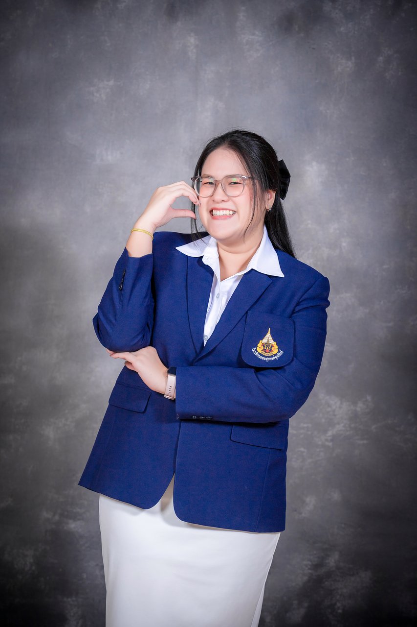 นางสาวกนกวรรณ ด่านเกิด