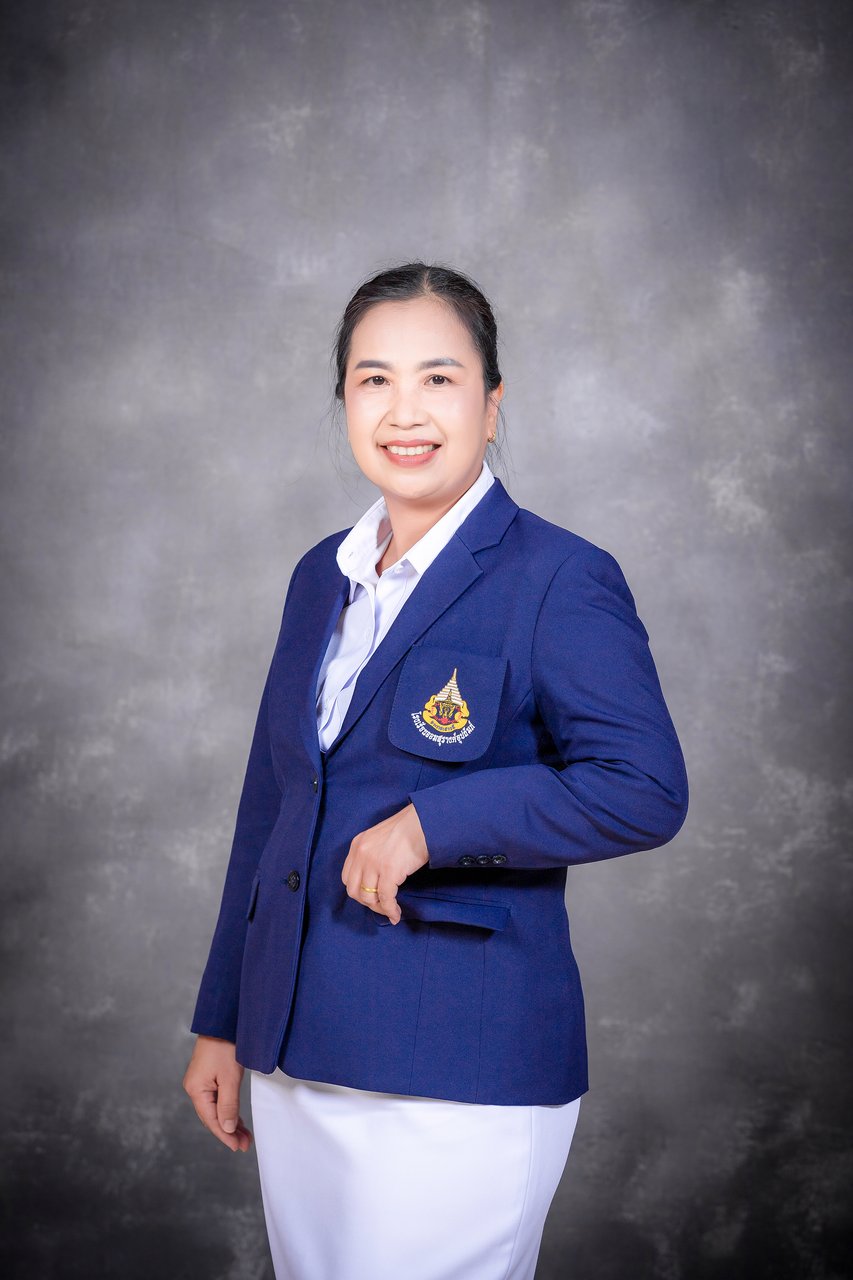 นางชนนิกานต์ สามสี