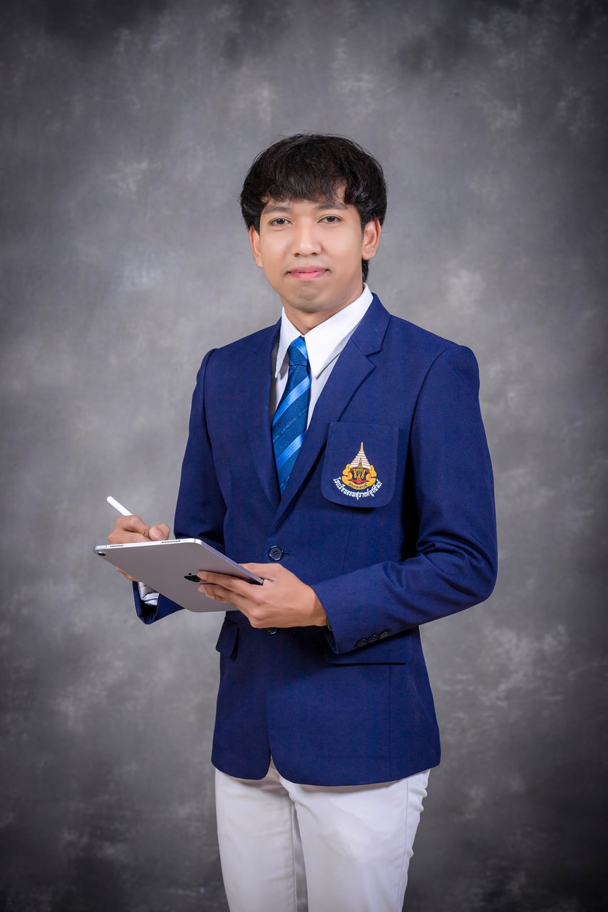 นายนภัทรวิชญ์ โอริส