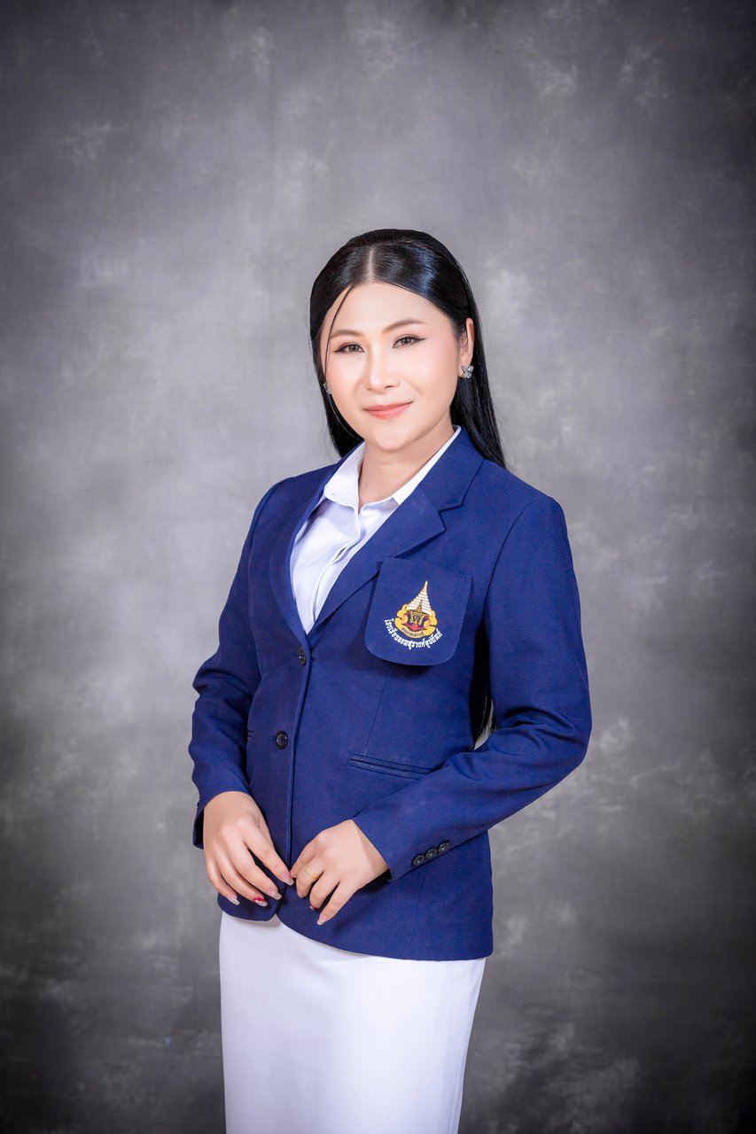 นางสาวบงกชมาศ แดงมณี