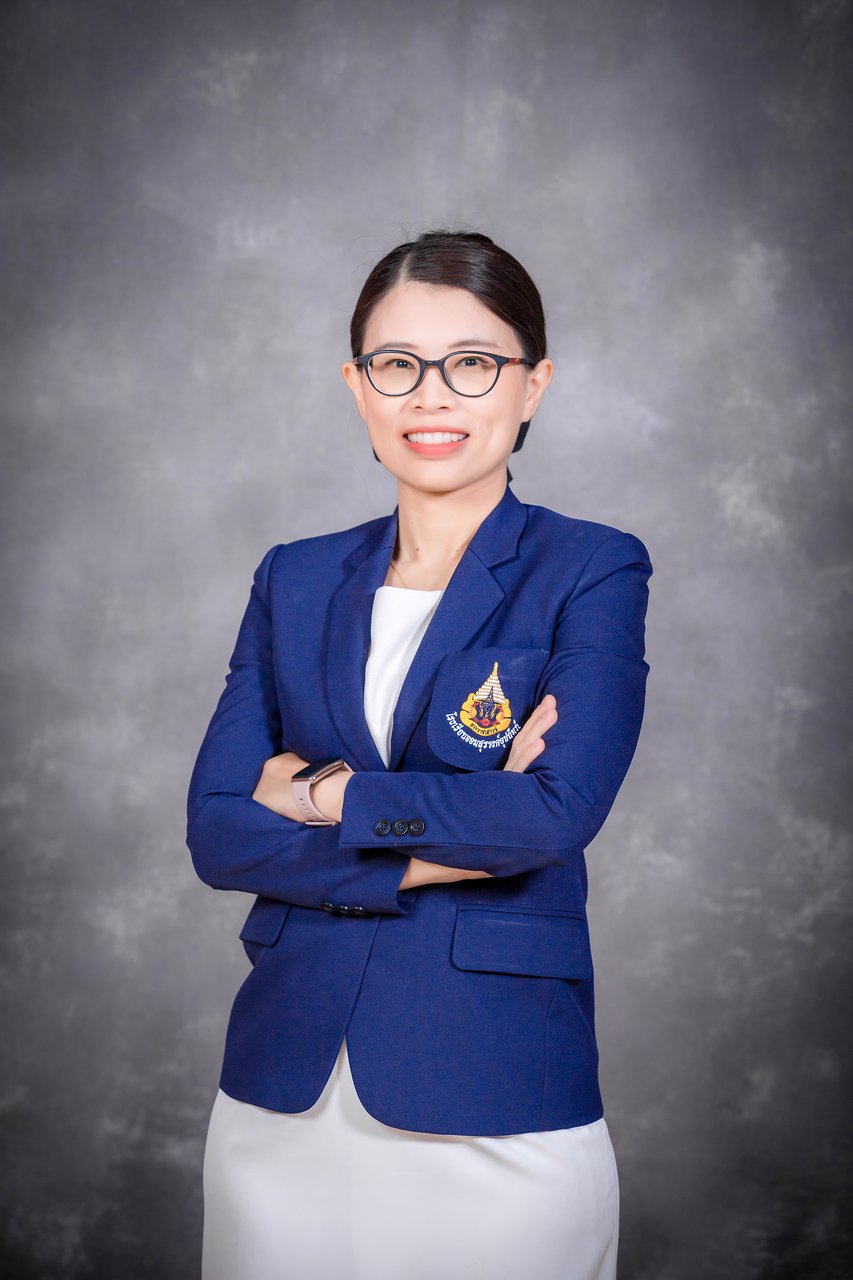 นางนุสรา ร่วมเจริญ