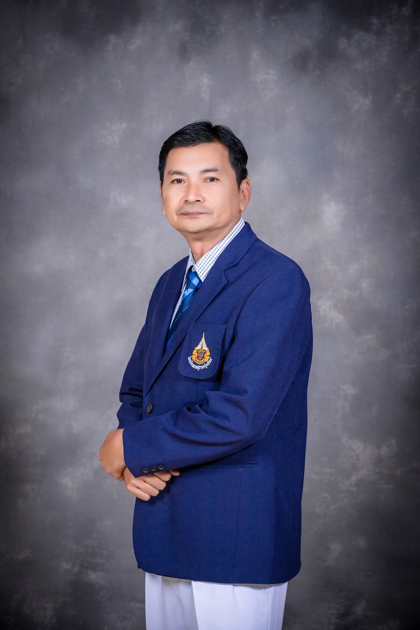 นายเศกสม เชื้อสุวรรณ